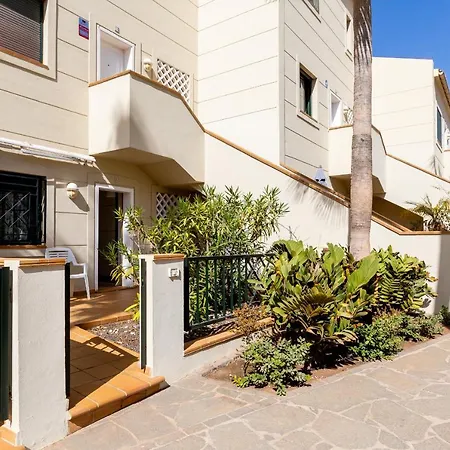 Bahia Del Duque Peacefull & Spacious 아파트 *